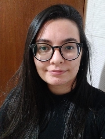 Foto da criadora do portfolio